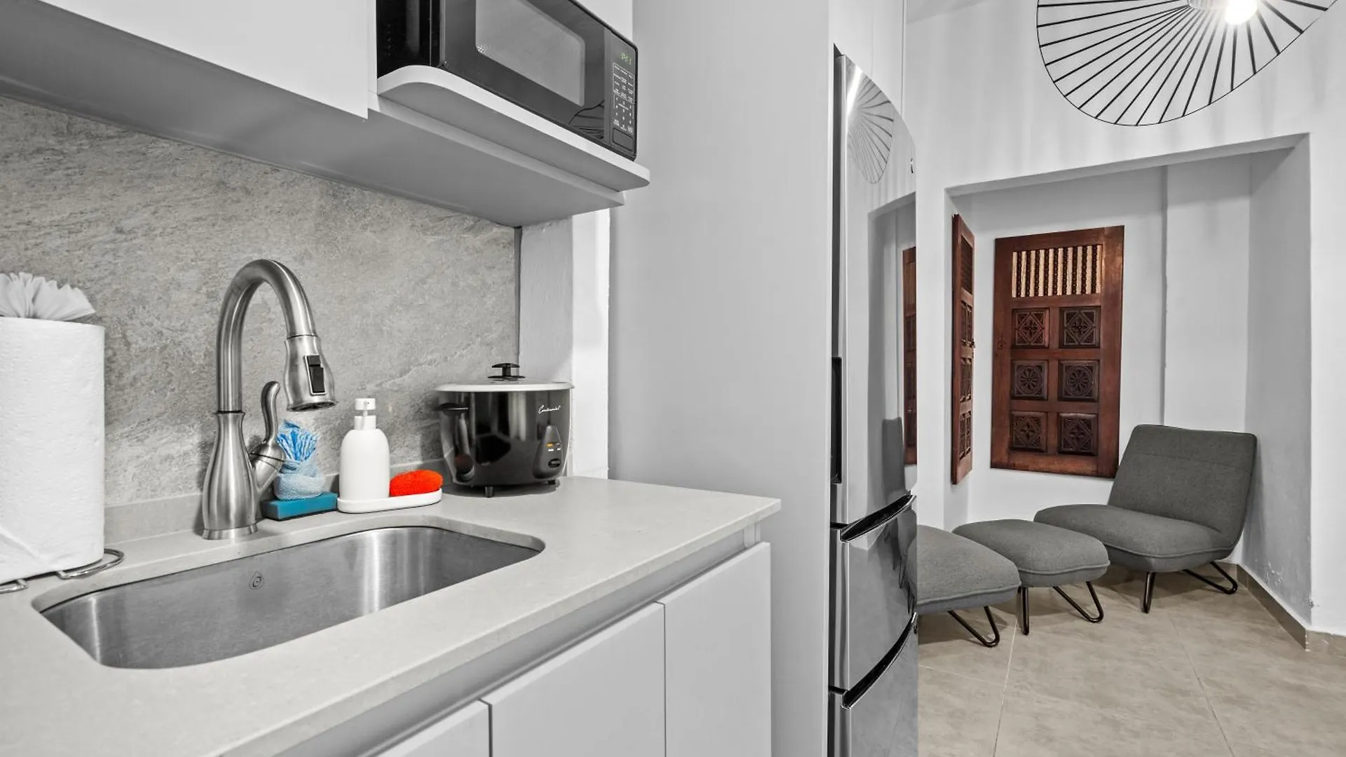 Artistic One-Bedroom Garden Apartment In Sj Mm9 San Juan